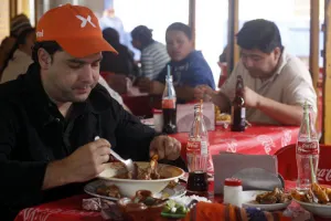 Fin de semana largo benefició a comercios del centro histórico