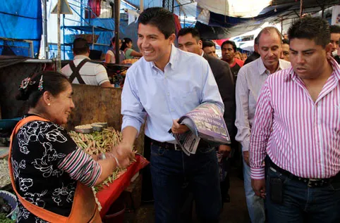 Rivera reitera cero tolerancia para los ambulantes