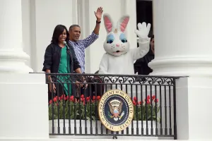 Los Obama celebran su última fiesta de Pascua en la Casa Blanca