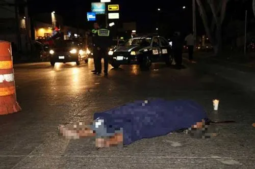 Atropellan a mujer frente a la CAPU; conductor se dio a la fuga