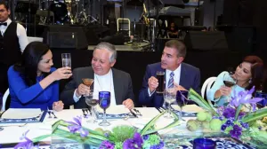 Tony Gali asiste a comida con gobernador y alcalde