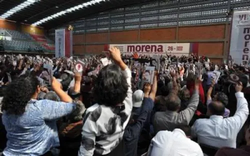 Inicia encuesta para elegir al líder de Morena