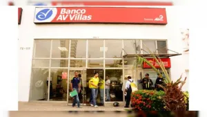 Asaltan banco mientras empleados festejaban gol de la selección