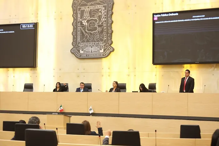 Congreso, estable