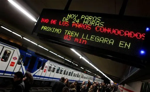 Huelga en Metro de Madrid colapsa líneas