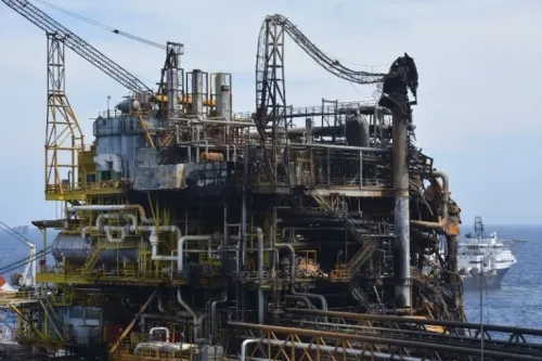 Pemex reducirá personal en sus plataformas petroleras ante propagación del coronavirus