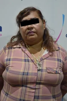 Fue detenida ‘La Loba’, mujer vinculada al narcomenudeo y robo en Puebla capital