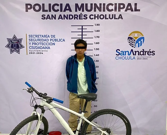 Capturan a Óscar por robar una bicicleta en San Andrés Cholula
