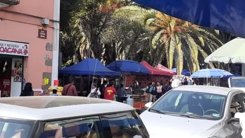 Regresan ambulantes a las calles del Centro Histórico