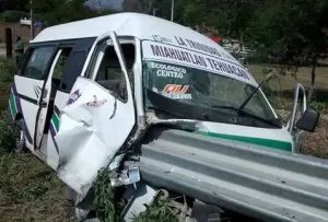 Choque de unidad del transporte público en Tehuacán deja 24 lesionados