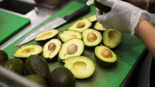 Van 50 mil toneladas de aguacate perdidas por conflicto entre productores