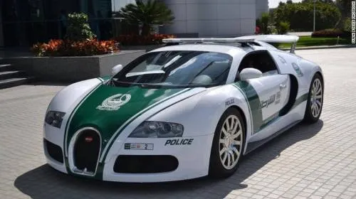 Dubai tiene el auto policial más rápido del mundo; puede ir a 407 kilómetros por hora