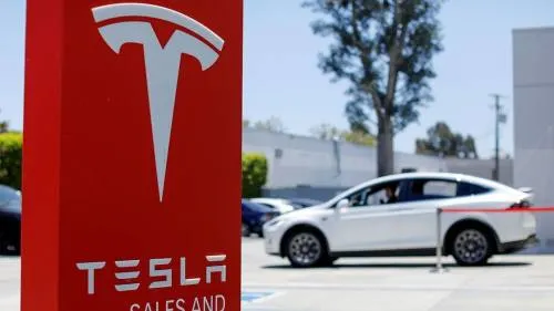 Tesla recortará al 7% de su plantilla de empleados