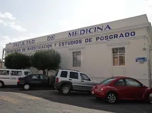 Reconocen trayectorias de maestros de la Facultad de Medicina