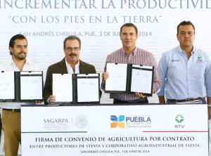 Sagarpa y RMV entregan a productores poblanos 275.8 mdp en incentivos