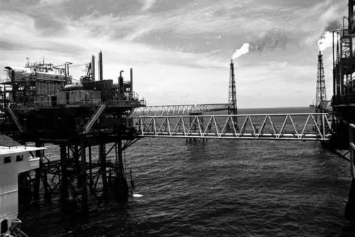 Precios del petróleo caen ante previsión a la baja del FMI