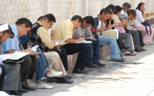 Prevé OCDE empleo débil en México hasta fines de 2018