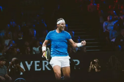 Rafael Nadal vence a Stefanos Tsitsipas y se corona en Abu Dabi