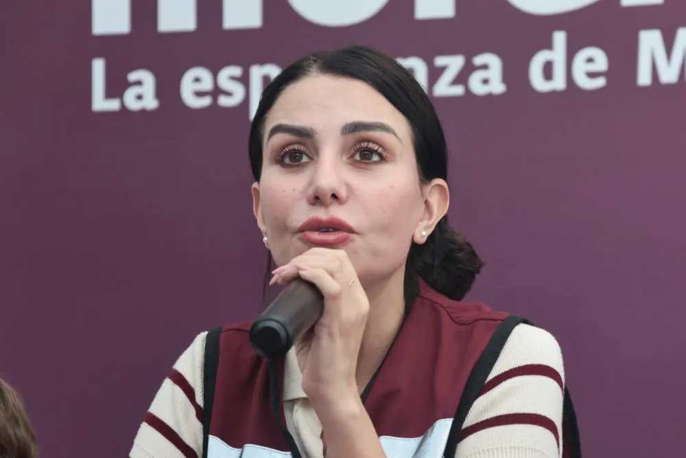 Nayeli Salvatori revela red de venta de drogas en telesecundaria de Cholula