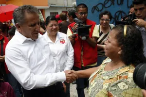 Hija de Agüera se desmarca de publicación del Reforma