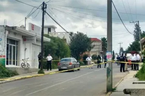 Comando asalta Bansefi en Coronango y balea a policías