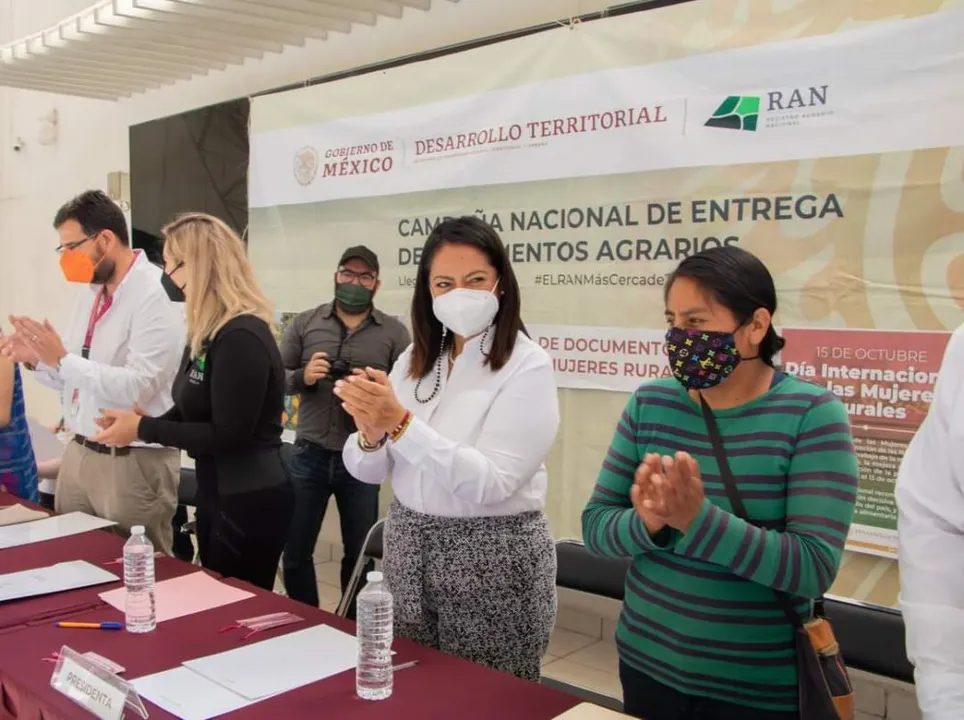 Entregan en Atlixco 170 documentos de titularidad a mujeres del sector agrario