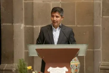 Eduardo Rivera instala el comité ‘Puebla Ciudad de Aprendizaje’