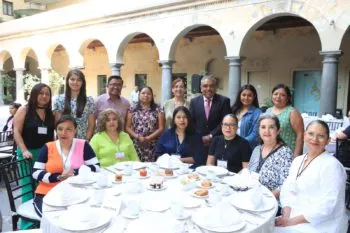 Reconocen a madres trabajadoras del Congreso de Puebla