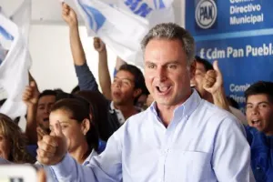 Panistas, entre demoniose isomonios