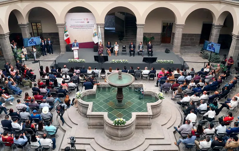 cespedes-peregrina-sheinbaum-pardo-palacio-de-gobierno