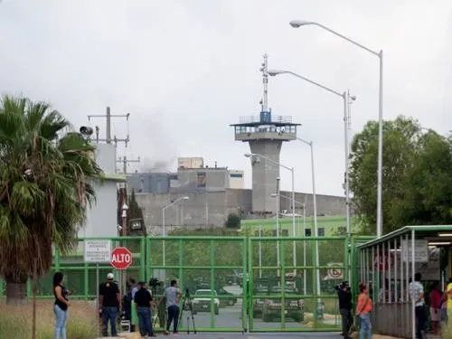 Sube a 17 número de muertos por motín en penal de Cadereyta