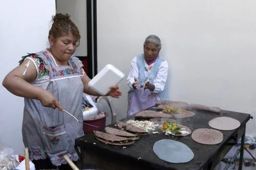 Prepararán 100 mil memelas en la Feria de la Gordita