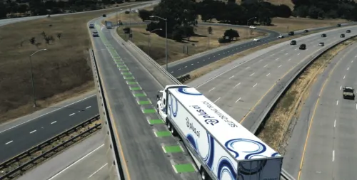Tráiler autónomo con 18 toneladas de mantequilla atraviesa por primera vez todo EU