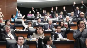 Senadores aprueban Reforma Político – Electoral