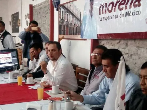Alejandro Carvajal asegura que el PRI y el PAN han ofrecido dinero a cambio del voto