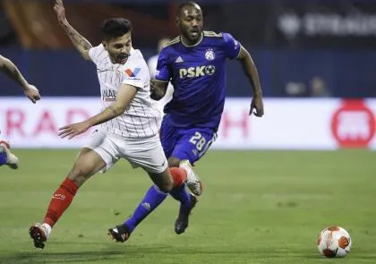 ‘Tecatito’ y Sevilla avanzan a octavos de la Europa League