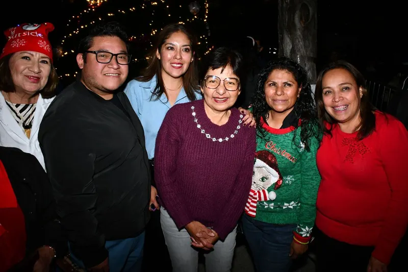 buap-arbol-navidad-area-salud