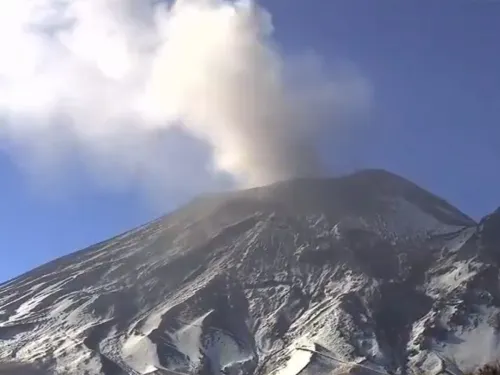 Por actividad en Popocatépetl, alerta volcánica en amarillo fase 2