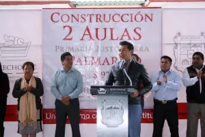 NCM entrega aulas equipadas en primaria de Palmarito