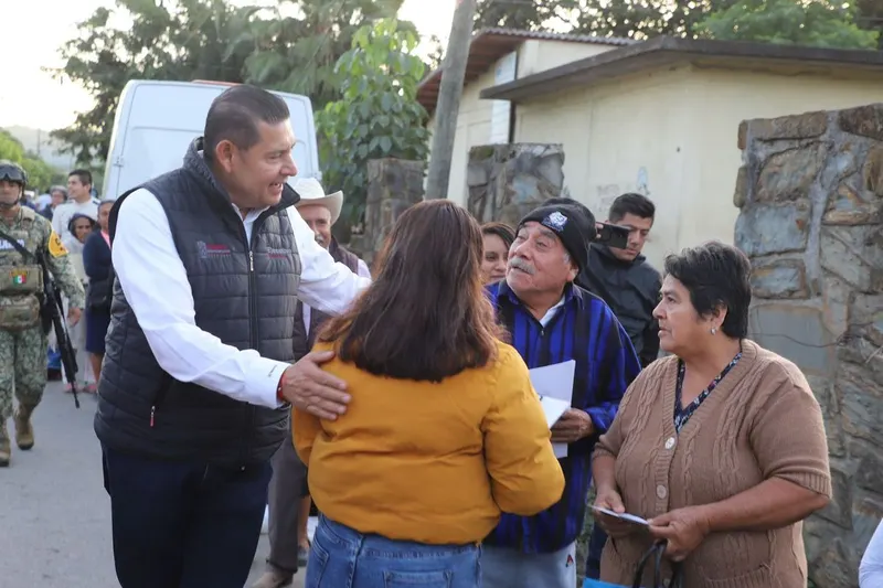 gob-pue-entrega-apoyos-lluvias-pantepec