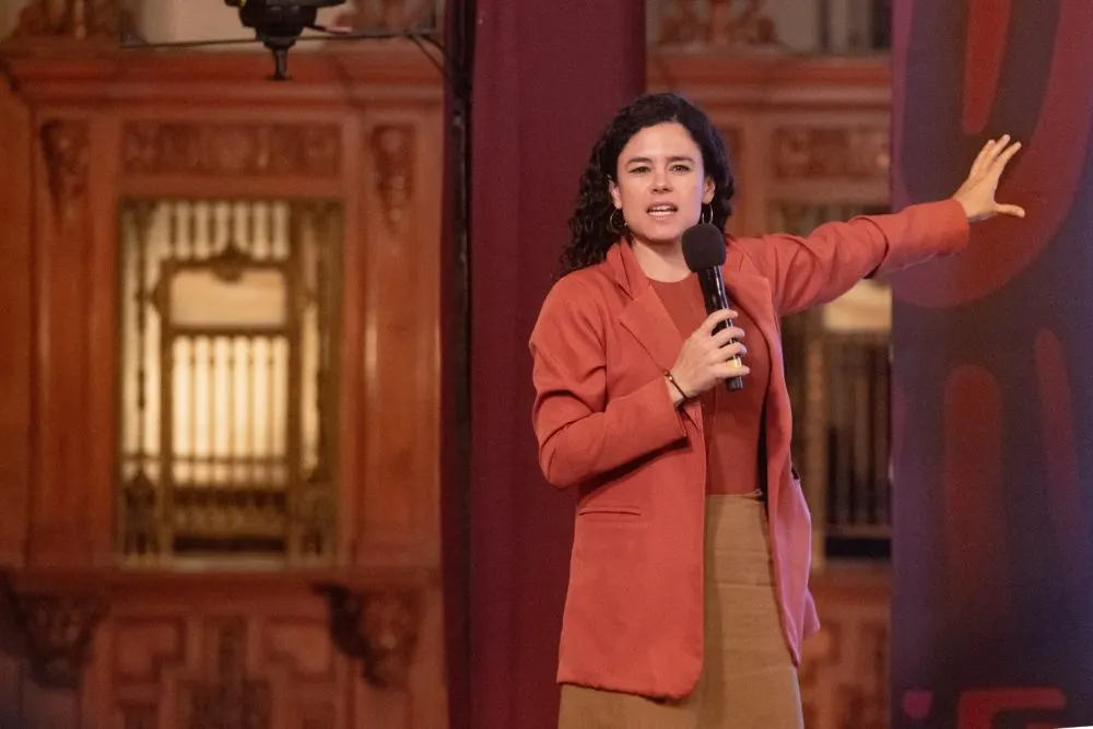 Luisa María Alcalde