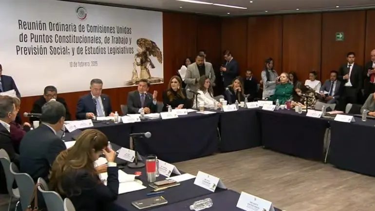 Senado aprueba en comisiones reforma constitucional para jornada laboral de 40 horas; reducción será gradual