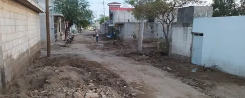 En la Sierra Negra, Gobierno del Estado libera carreteras y caminos afectados por deslaves