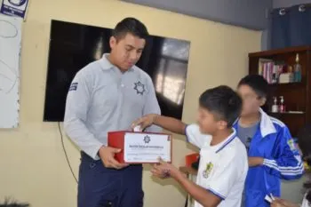 San Pedro Cholula lleva “Buzón Rojo” a escuelas para combatir bullying y violencia