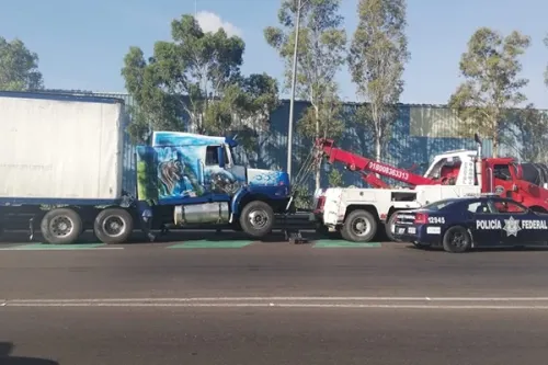 Desaparece el presunto asaltante que arrolló a tres automóviles en la Puebla-Orizaba