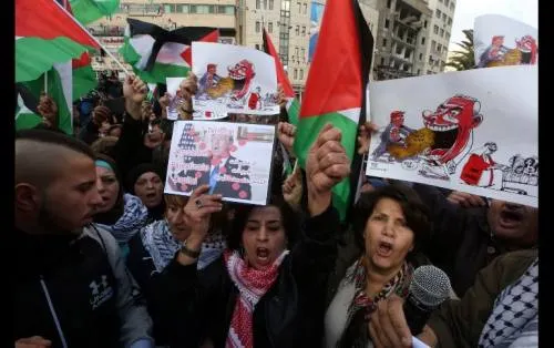 Palestinos protestan en las calles tras decisión de Trump sobre Jerusalén