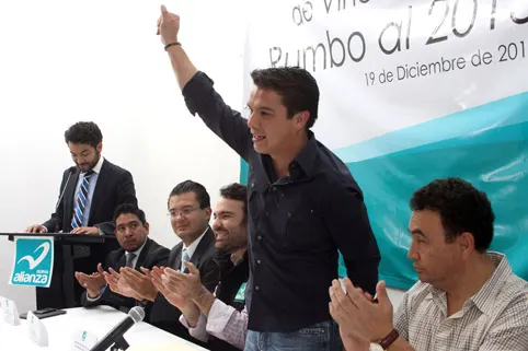 Gerardo Islas avala primer año de Peña Nieto