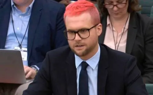 Fundador de Cambridge Analytica comparecerá ante Parlamento de Canadá