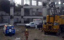 Muere trabajador luego de caerle viga en nuevo edificio de la PGJ