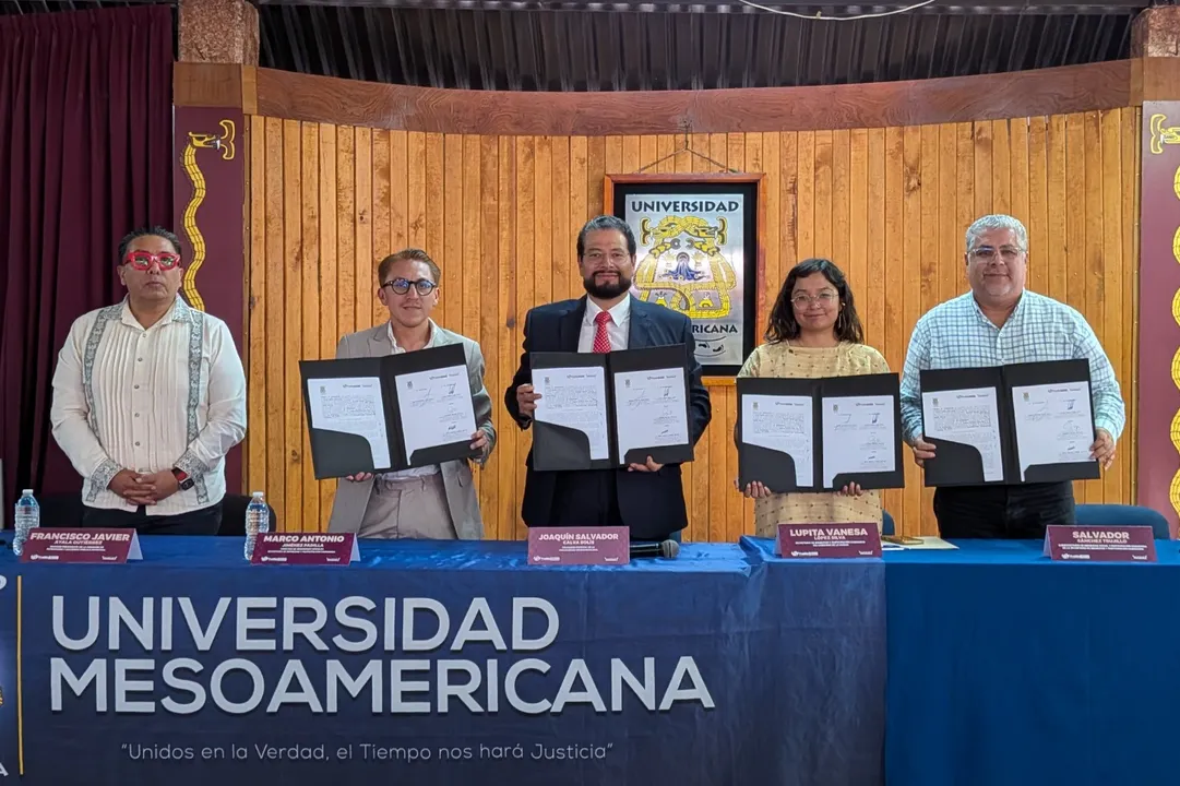 Universidad Mesoamericana y Ayuntamiento de Puebla